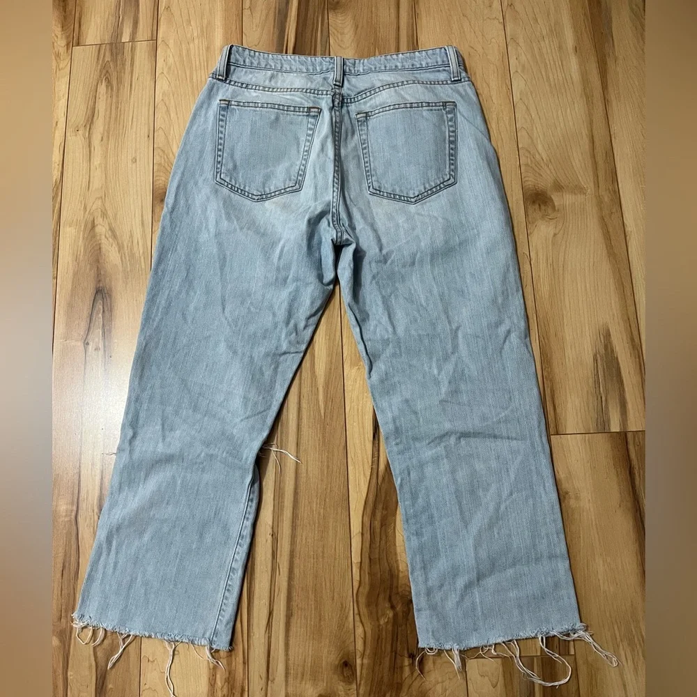 Flying Monkey Crop Distressed Denim Jeans Light Wash Inseam 23.5” Size 27